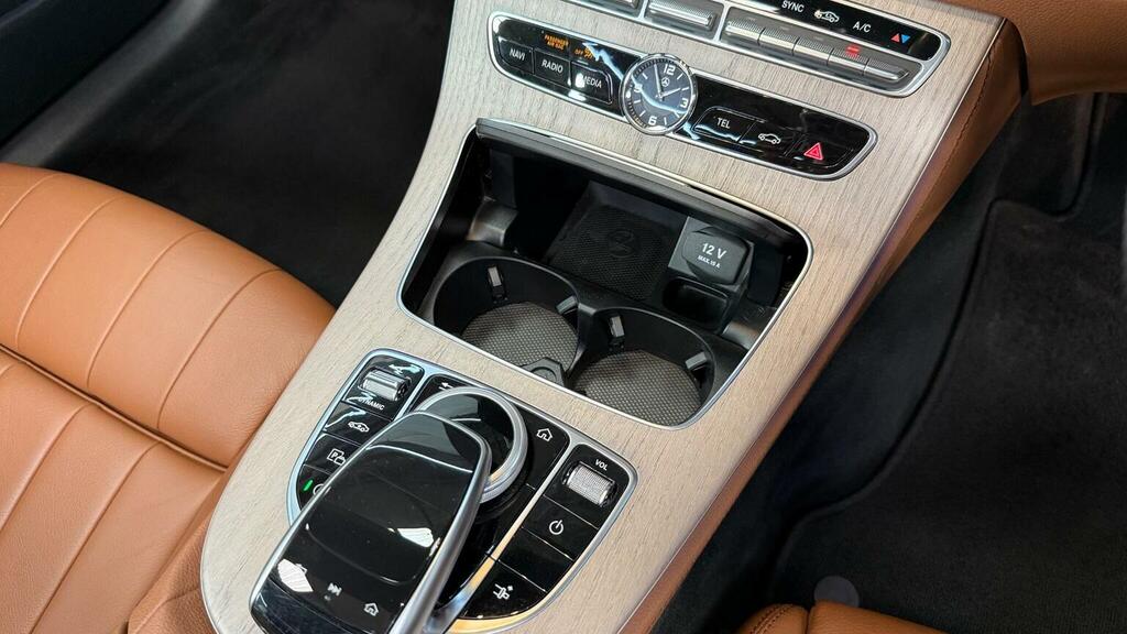 Mercedes-Benz E Class Black #29