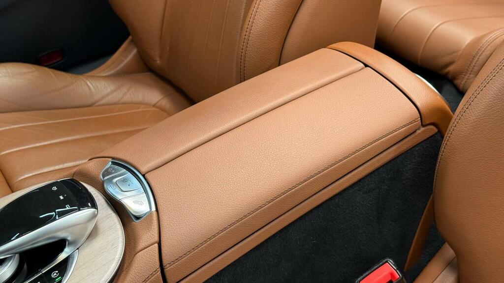 Mercedes-Benz E Class Black #38