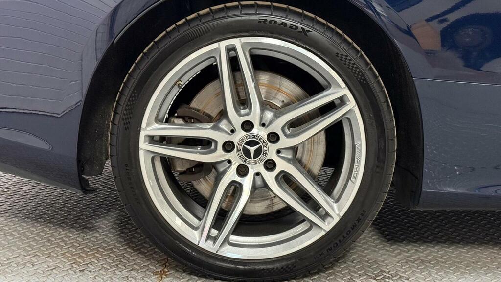 Mercedes-Benz E Class Black #63