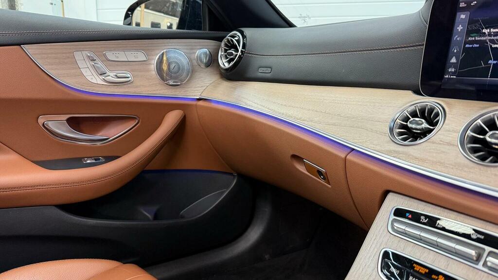 Mercedes-Benz E Class Black #28