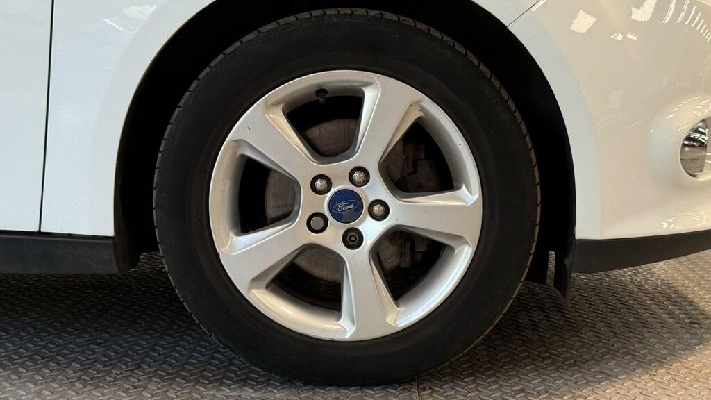 Ford Focus 1.6 Zetec Navigator Euro 5 White #3