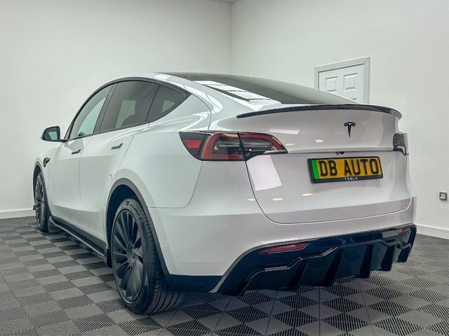 Tesla Model Y Motor Long Range Suv White #4