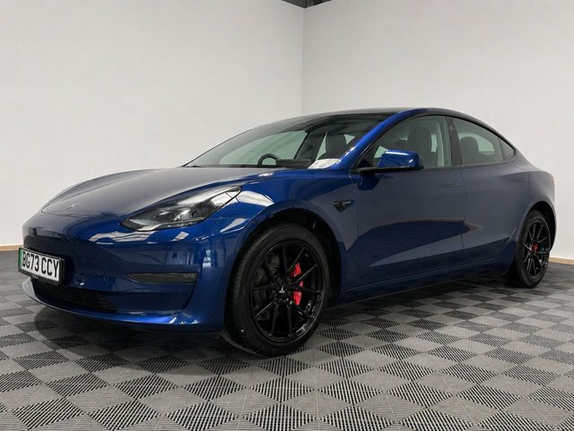 Tesla Model 3 Range Saloon Blue