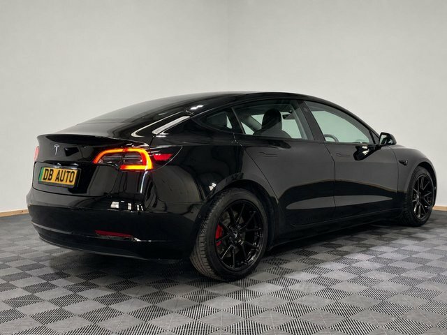 Tesla Model 3 Motor Long Range Saloon Red #5