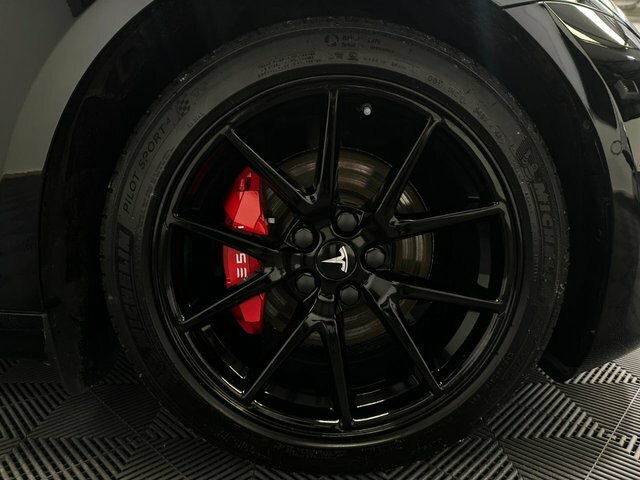 Tesla Model 3 Motor Long Range Saloon Red #4