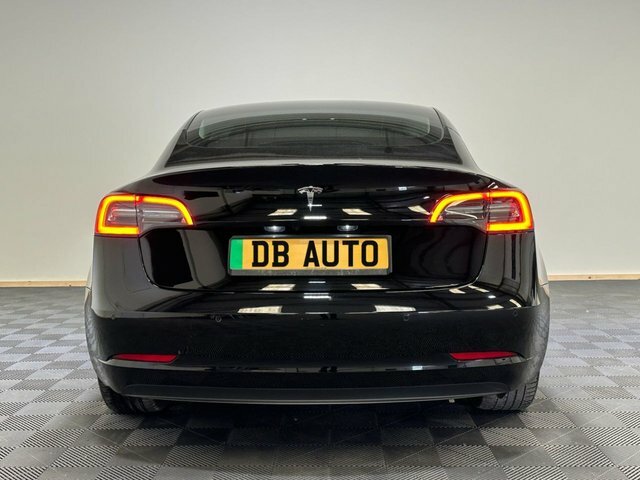 Tesla Model 3 Motor Long Range Saloon Red #2