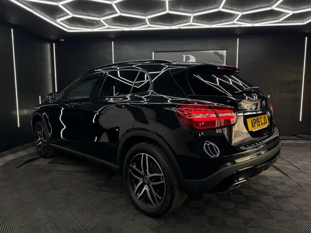 Mercedes-Benz GLA Class 2019 1.6 Gla180 Urban Edition Suv 7G-dc Black #5