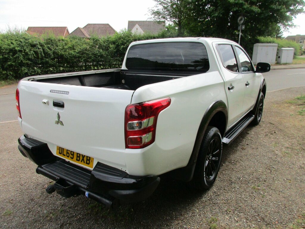 Mitsubishi L200 2.4 Di-d Dc Challenger 4Wd Euro 6 White #4