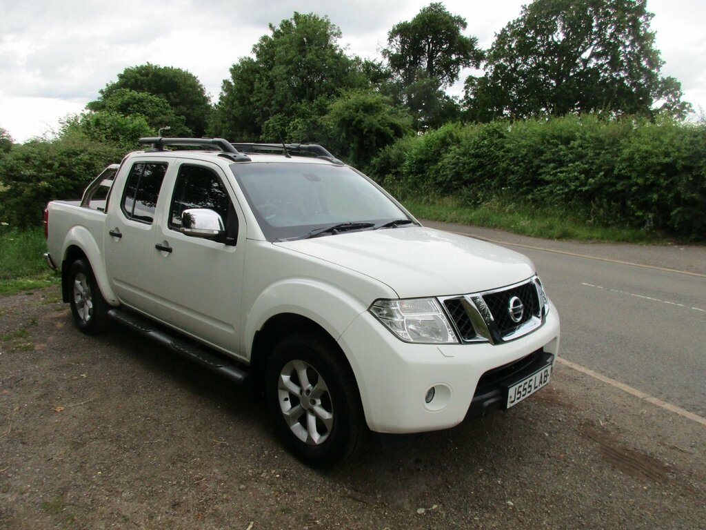 Nissan Navara 2.5 Dci Tekna 4Wd Euro 4 White #2