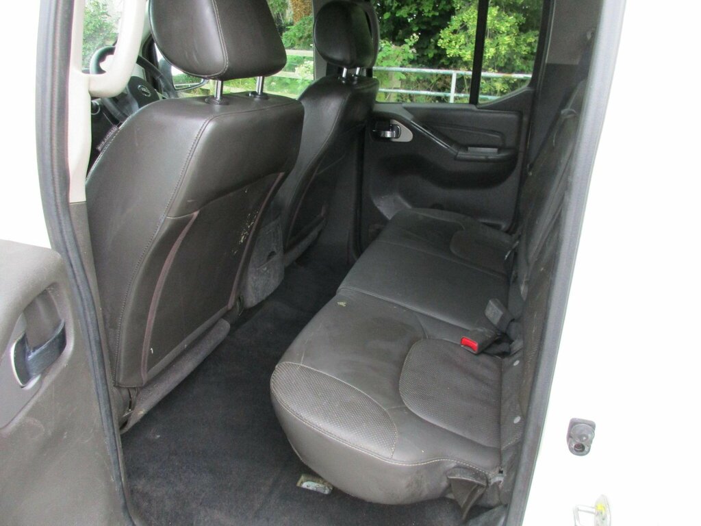 Nissan Navara Dci Tekna Grey #9