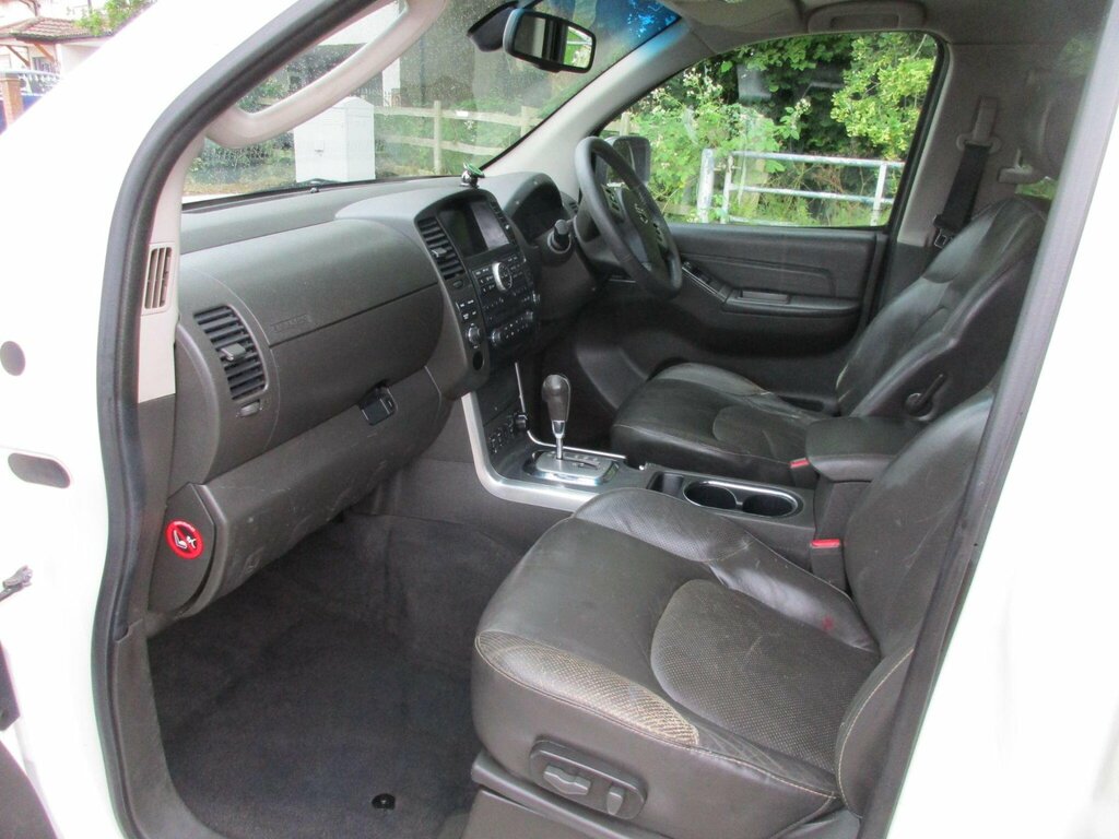 Nissan Navara Dci Tekna Grey #8