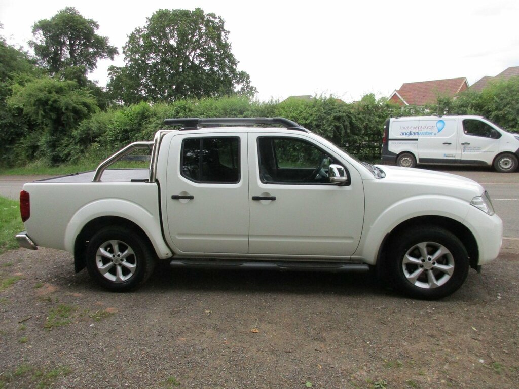 Nissan Navara 2.5 Dci Tekna 4Wd Euro 4 White #6