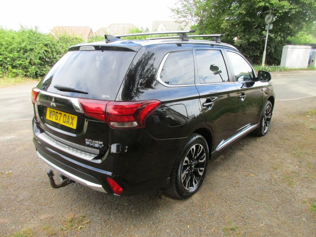 Mitsubishi Outlander 2.0H 12Kwh Juro Cvt 4Wd Euro 6 Ss Black #4