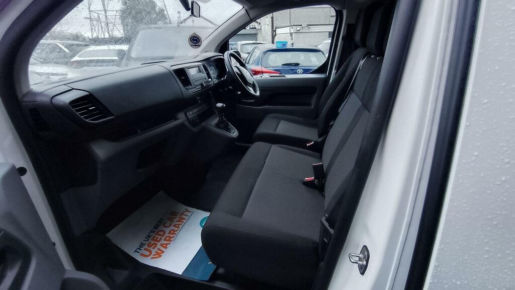 Toyota Proace Verso 1.5D 120 9 Seat Combi Uk Car White #4