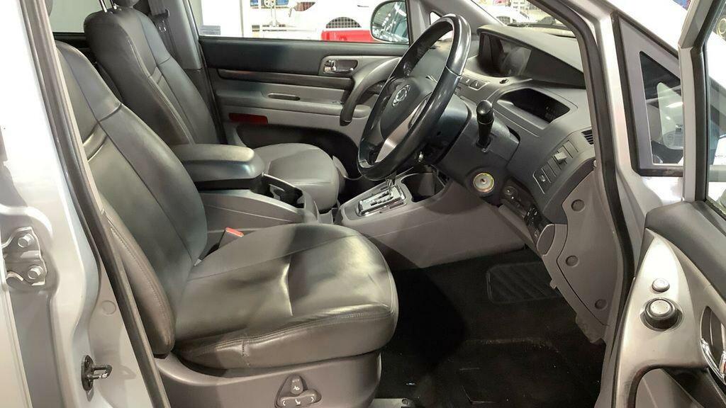 SsangYong Turismo 2.0 E-xdi Es T-tronic 7 Seats  #2