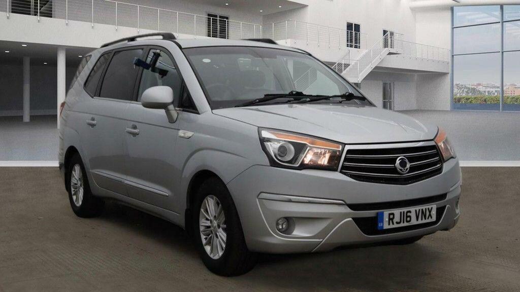 SsangYong Turismo 2.0 E-xdi Es T-tronic 7 Seats 