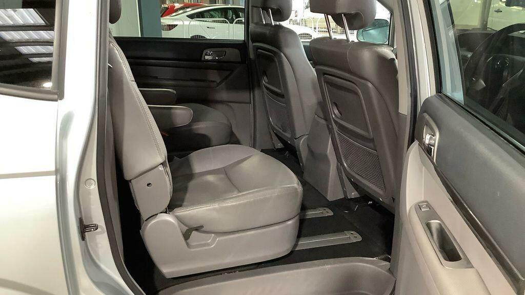 SsangYong Turismo 2.0 E-xdi Es T-tronic 7 Seats  #6