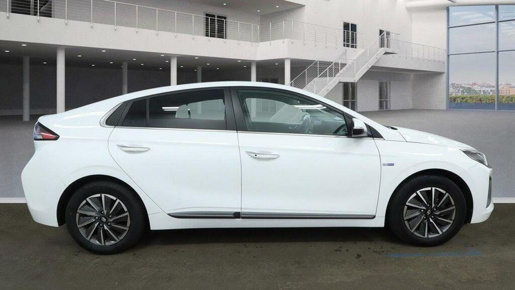 Hyundai Ioniq Hatchback BG71CEF White #5