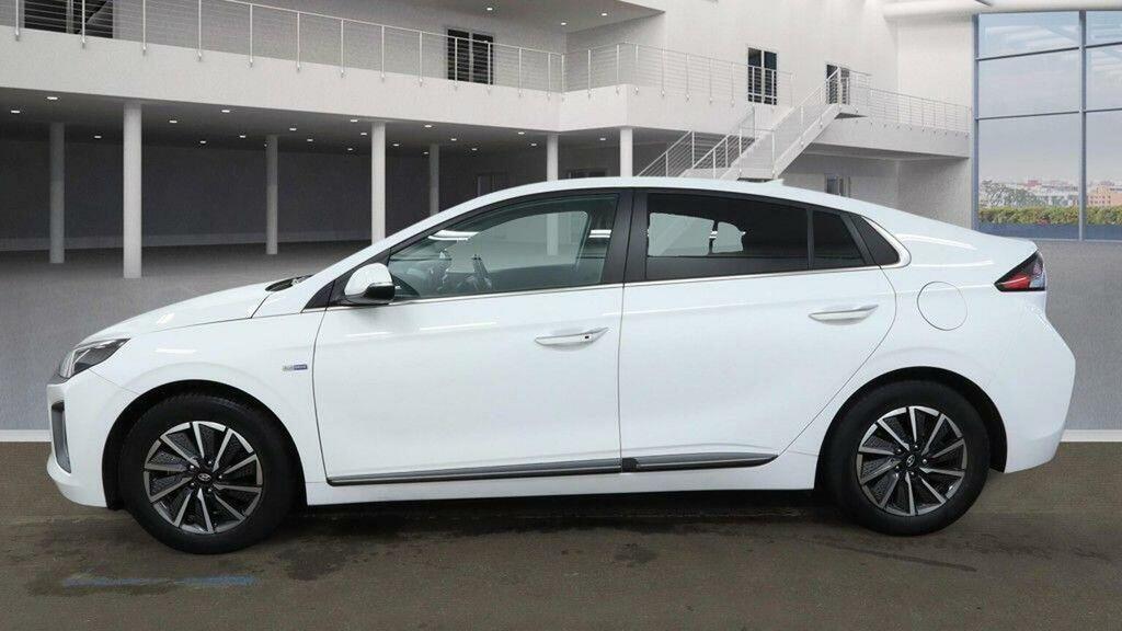 Hyundai Ioniq Hatchback BG71CEF White #6