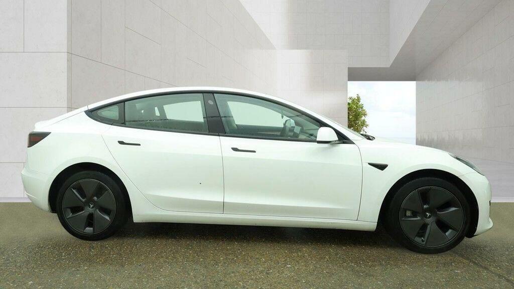 Tesla Model 3 Saloon LB72YBF White #6