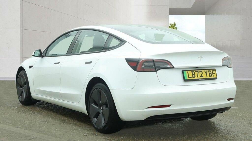 Tesla Model 3 Saloon LB72YBF White #4