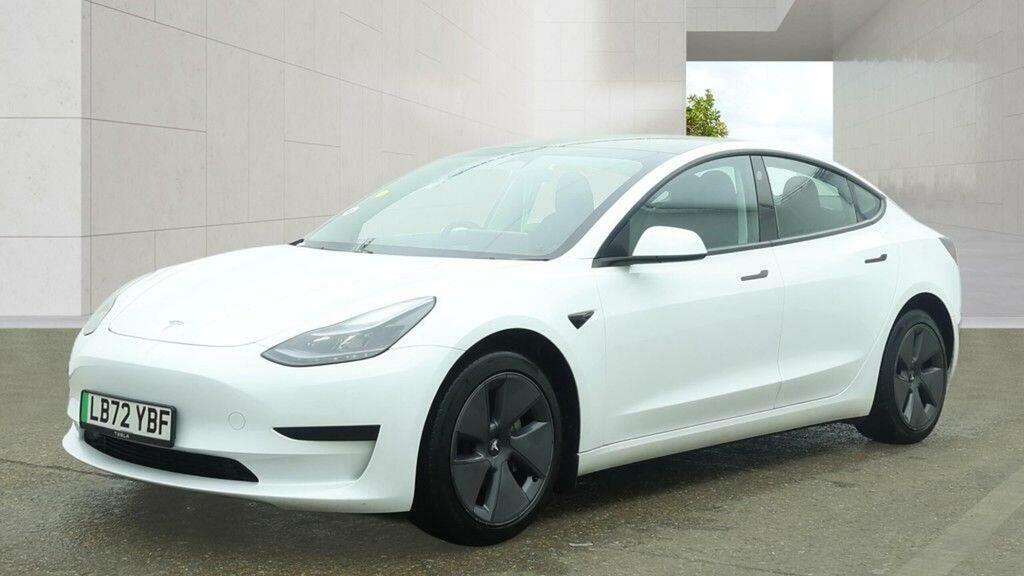 Tesla Model 3 Saloon LB72YBF White #3