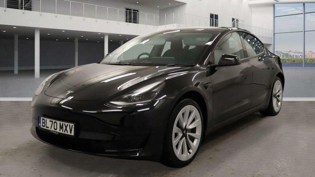 Tesla Model 3 Saloon Black #3