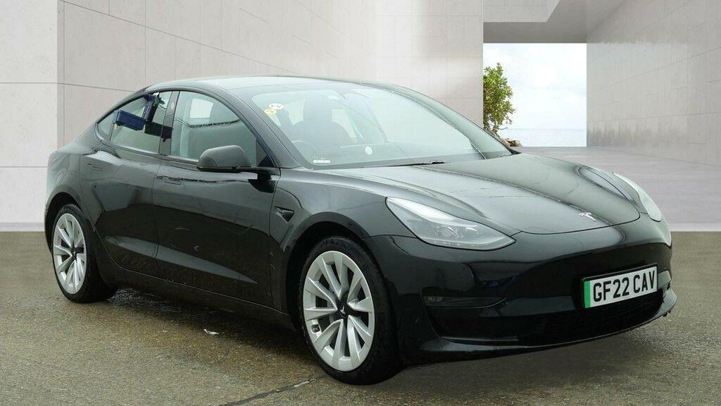 Tesla Model 3 Saloon Black #2