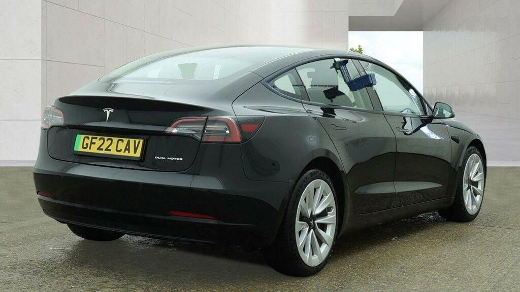 Tesla Model 3 Saloon Black #5
