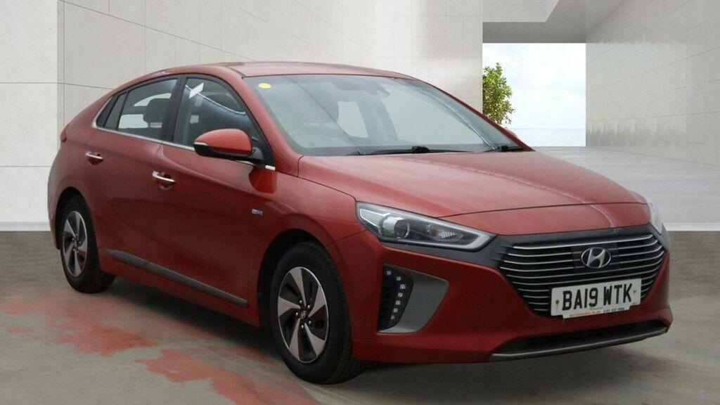 Hyundai Ioniq 1.6 H-gdi Premium Dct Euro 6 Ss Red