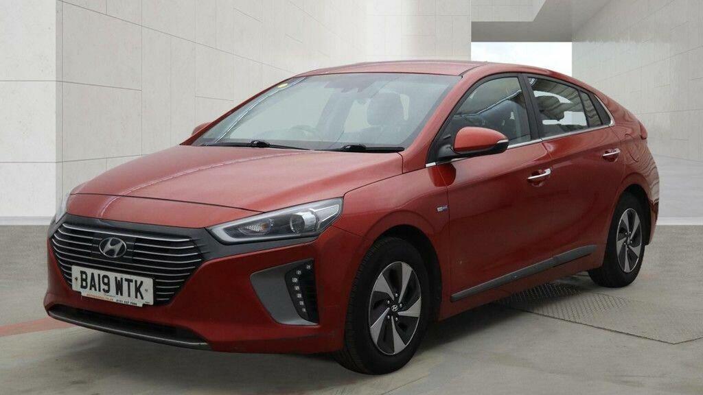 Hyundai Ioniq 1.6 H-gdi Premium Dct Euro 6 Ss Red #2
