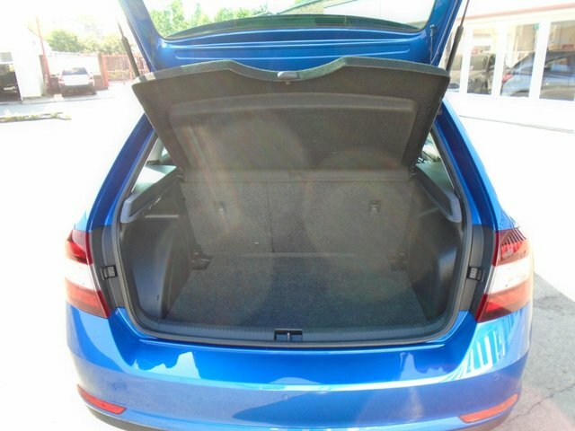Skoda Rapid Spaceback 1.6 Spaceback Se Sport Tdi 114 Bhp Blue #6