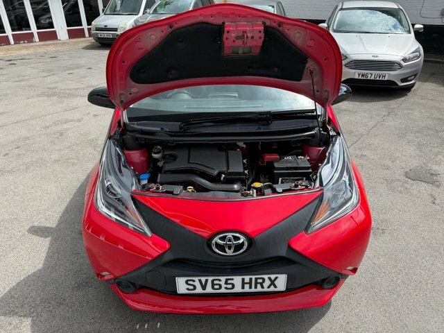 Toyota Aygo Vvt-i X-pression Red #22