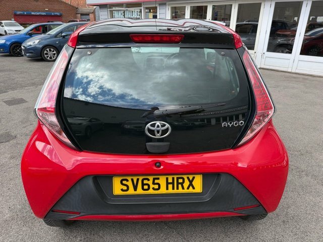 Toyota Aygo Vvt-i X-pression Red #13