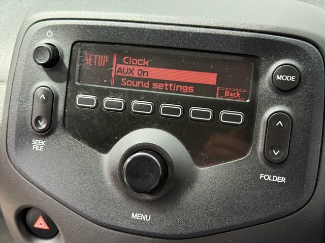 Toyota Aygo Vvt-i X-pression Red #11