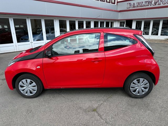 Toyota Aygo Vvt-i X-pression Red #18