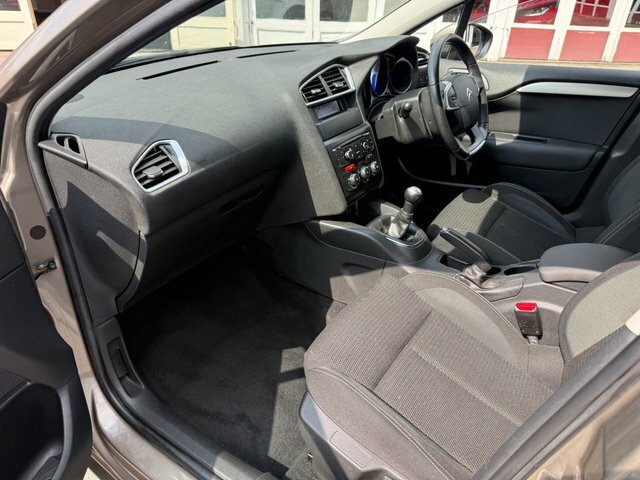 Citroen C4 1.6 Bluehdi Feel Ss Eat6 118 Bhp Red #29