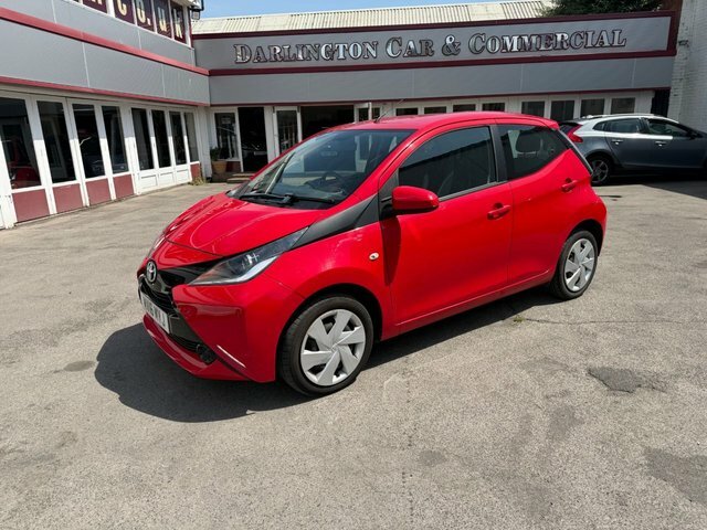 Toyota Aygo 1.0 Vvt-i X-play Hatchback Euro Red