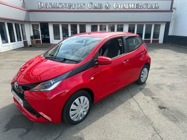 Toyota Aygo 1.0 Vvt-i X-play Hatchback Euro Red