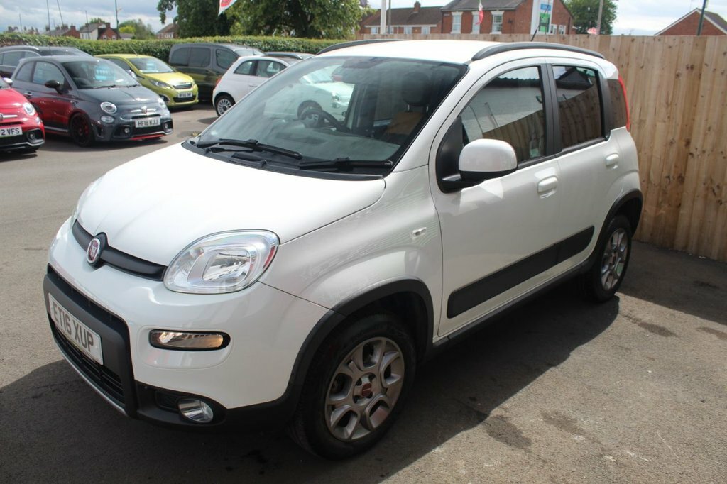 Fiat Panda 1.3L Trekking White