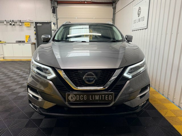 Nissan Qashqai Dig-t Tekna Suv CP67CVB Grey #2