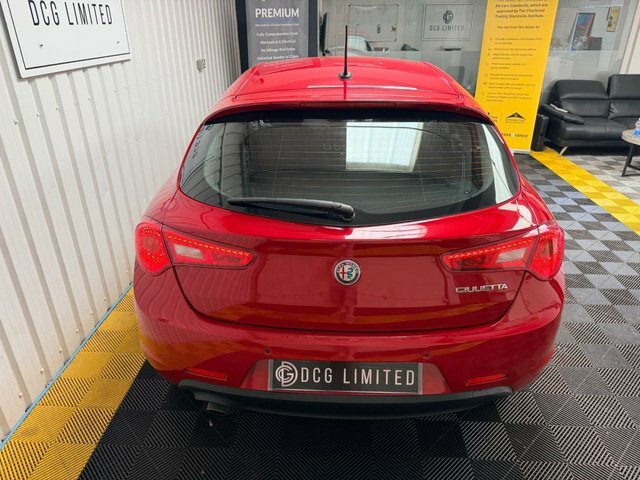 Alfa Romeo Giulietta 2.0 Jtdm-2 150 Tecnica Black #8