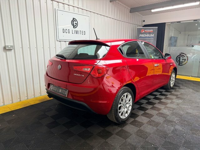 Alfa Romeo Giulietta Tb Multiair Super Hatchback Red #6