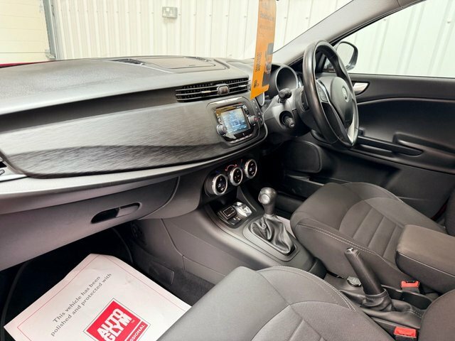 Alfa Romeo Giulietta 2.0 Jtdm-2 150 Tecnica Black #31