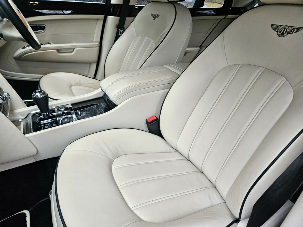 Bentley Mulsanne Mulsanne V8 Gold #44