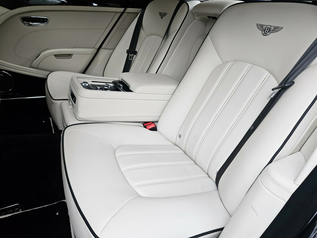 Bentley Mulsanne Mulsanne V8 Gold #40