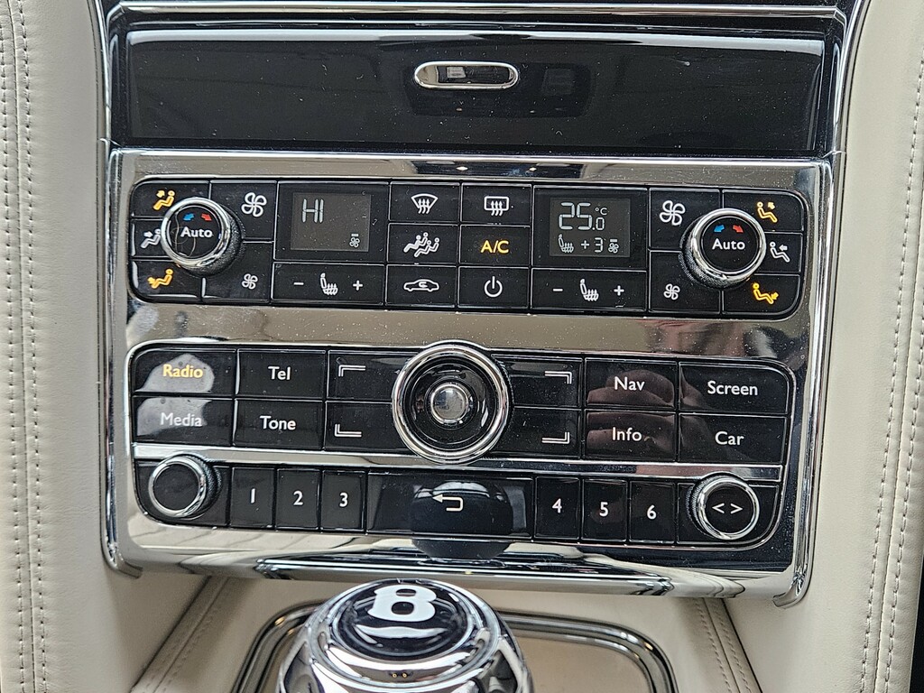 Bentley Mulsanne Mulsanne V8 Gold #47