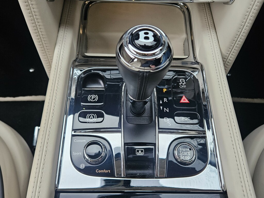 Bentley Mulsanne Mulsanne V8 Gold #49