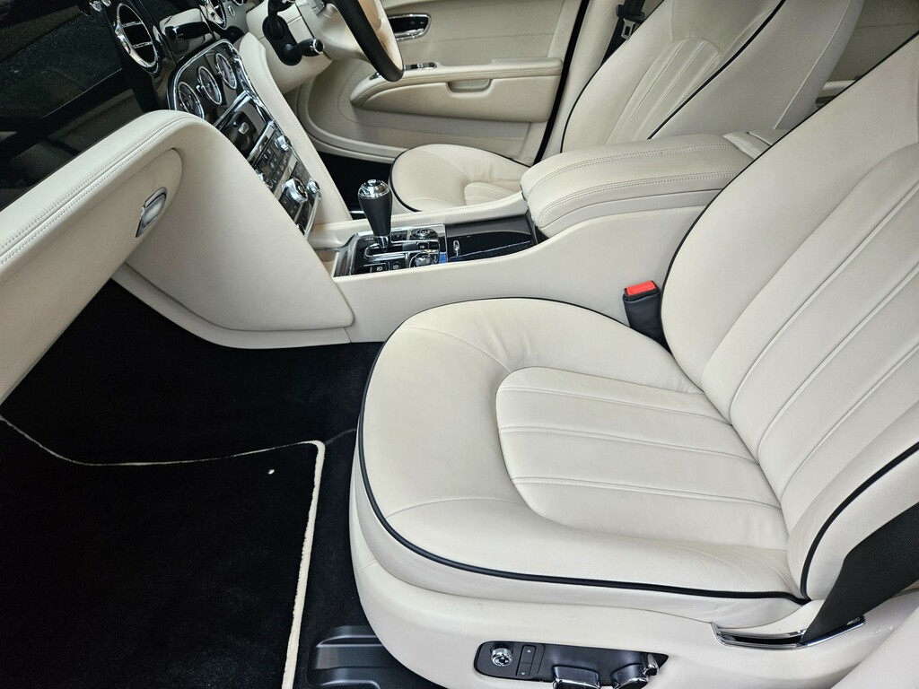 Bentley Mulsanne Mulsanne V8 Gold #43