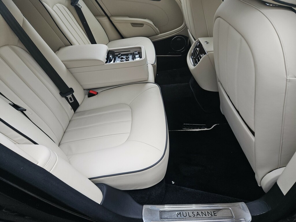 Bentley Mulsanne Mulsanne V8 Gold #34